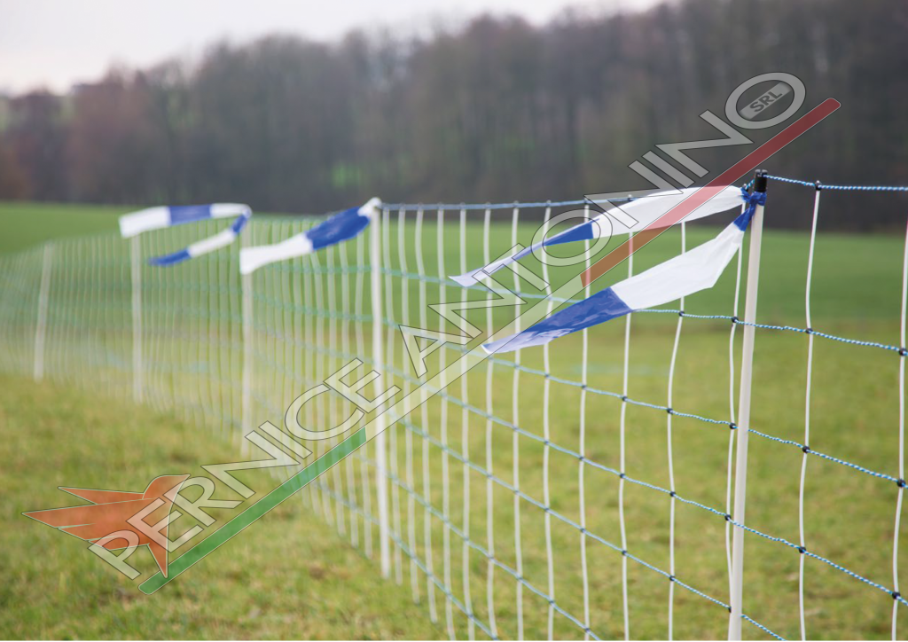 Electric protection netting for wolves, foxes and wild dogs - TitanNet Premium Vario