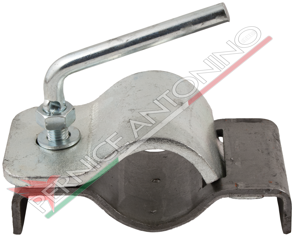 Adjustable clamp for clamping