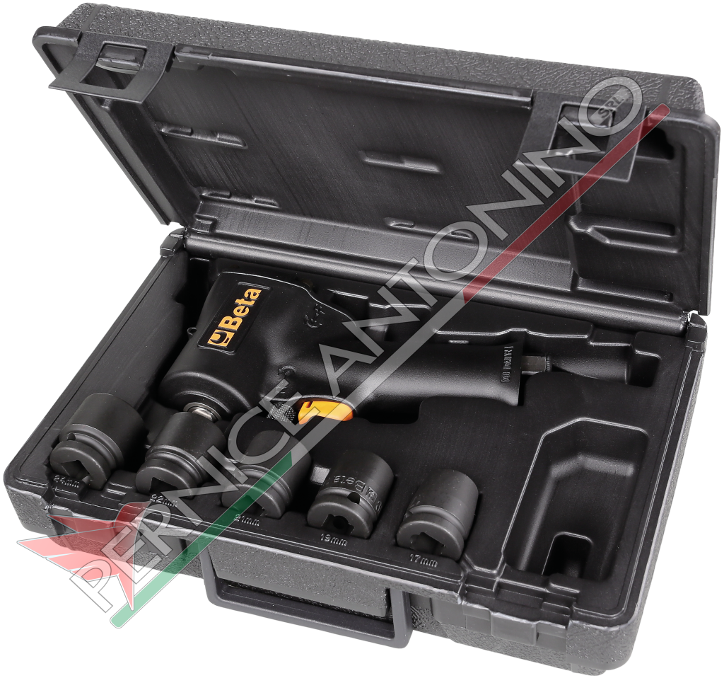 Box with reversible screwdriver and 5 machine sockets